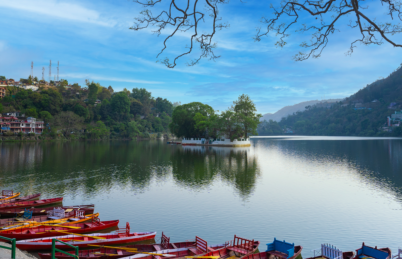 Aquarium Island Cafe Bhimtal The Lake Hill Hospitality